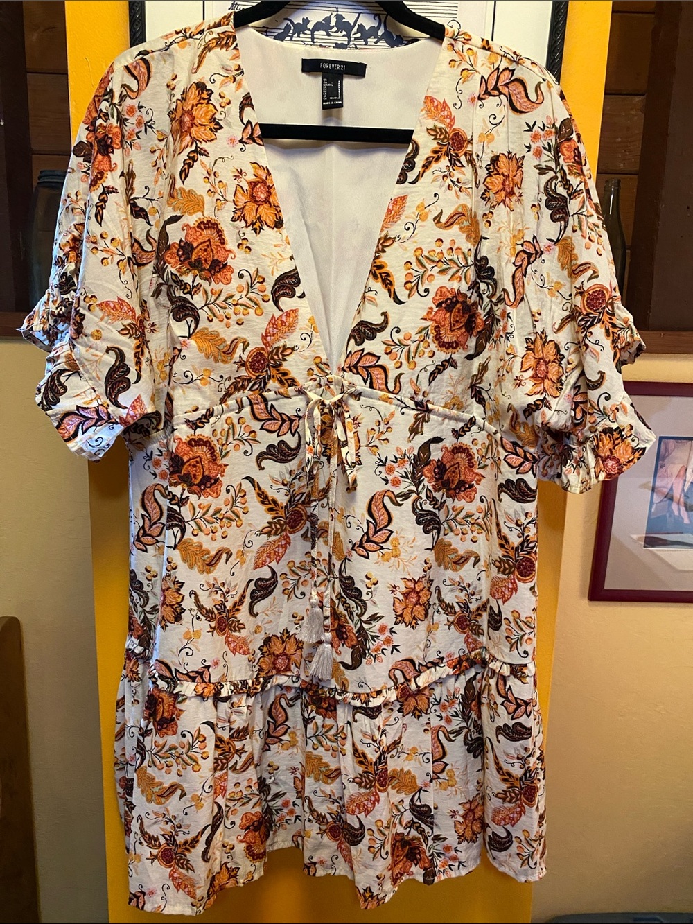 Forever 21 Rayon Boho Floral Ruffle Dolmen Sleeve w/ Tie-Front Tassels Mini Dres